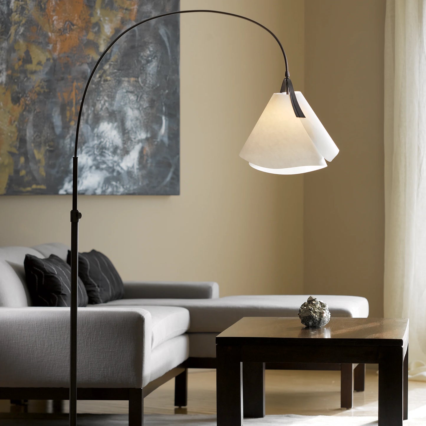 MOBIUS ARC FLOOR LAMP