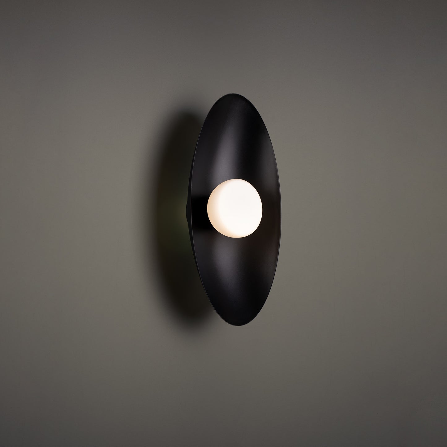 GLAMOUR WALL SCONCE