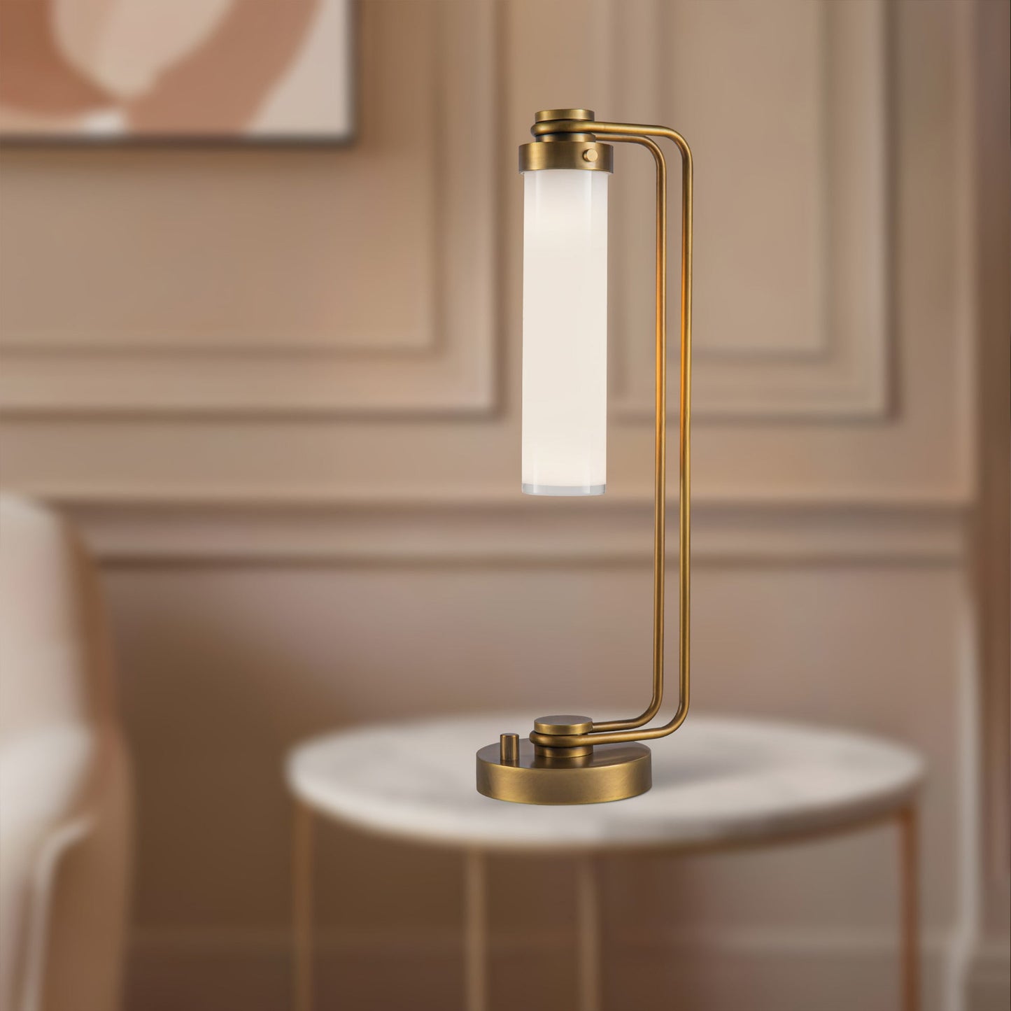 WYNWOOD 22-in TABLE LAMP